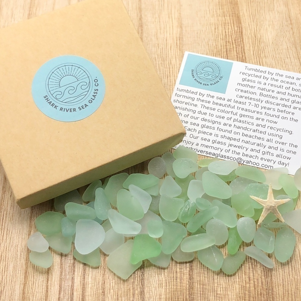 Sea Glass Beach Charm Bracelet w/ Shell And Pearl| Genuine Seaglass Jewelry - Picture 4 of 5
